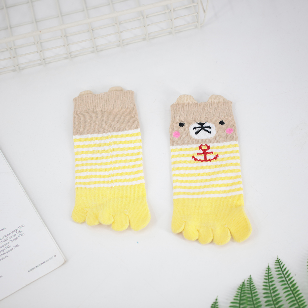 Chaussettes courtes en coton à cinq doigts pour enfants