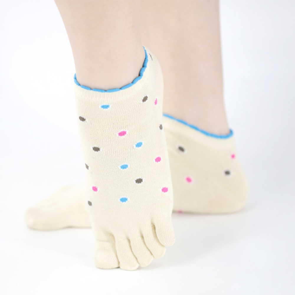 Chaussettes cinq doigts courtes en coton