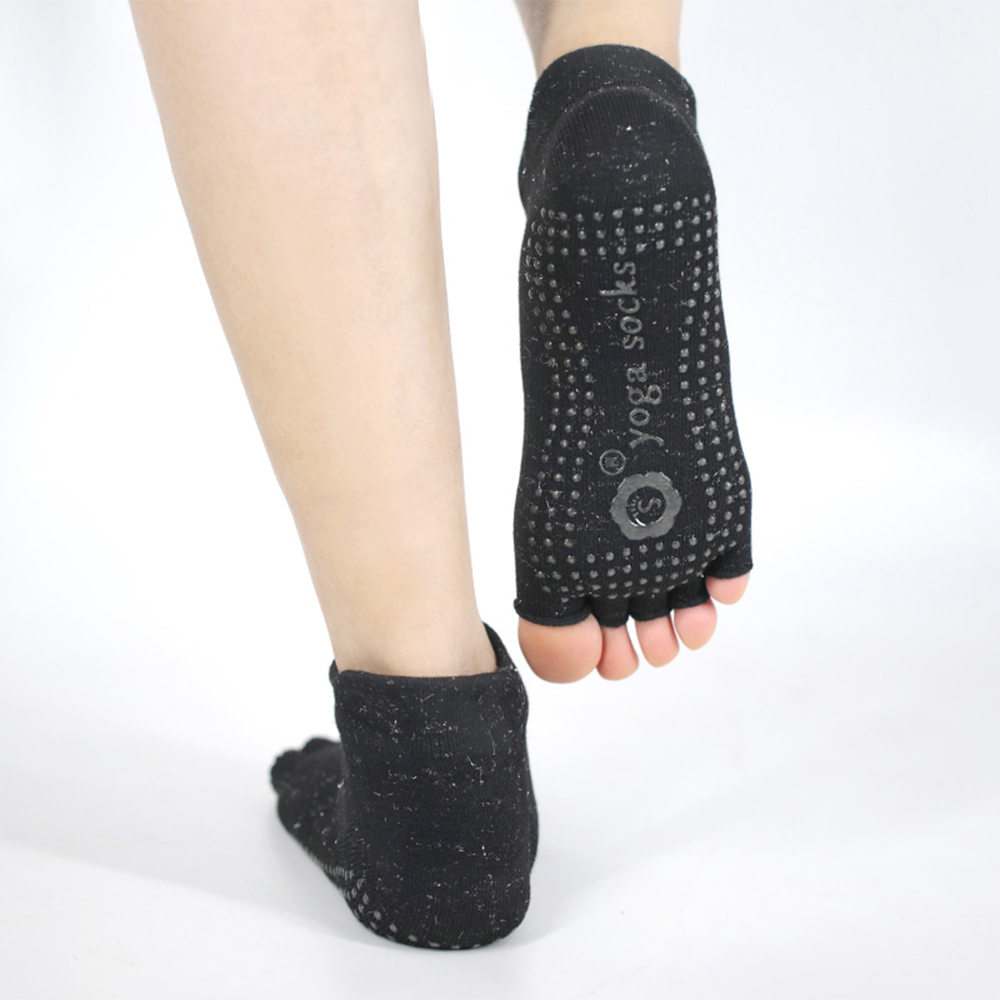 Chaussettes de yoga demi-orteil en soie brillante