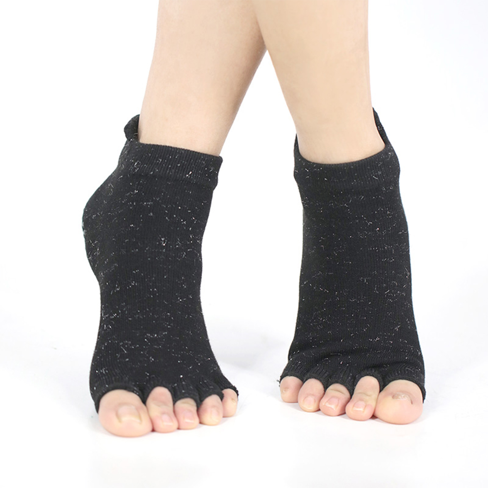 Chaussettes de yoga demi-orteil en soie brillante