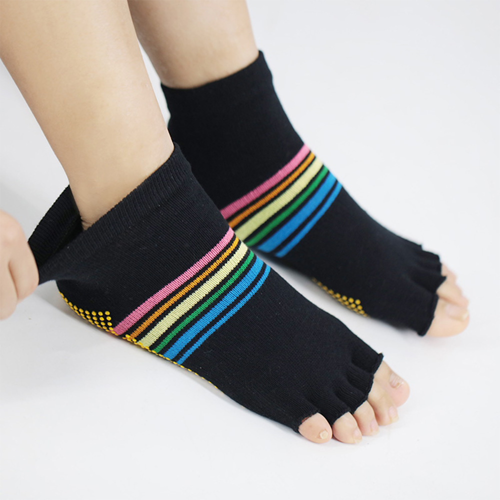 Chaussettes de yoga antidérapantes à cinq orteils